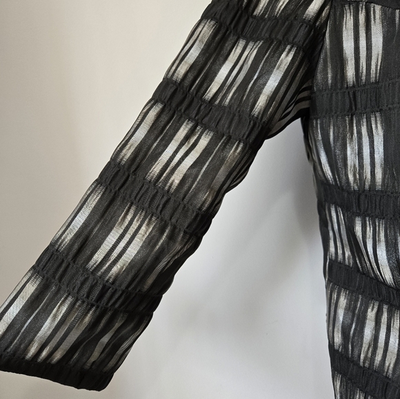 CARBONE Crinkle Ruffle Collar Lightweight Jacket. Size 48/ 16US - Picture 5 of 13